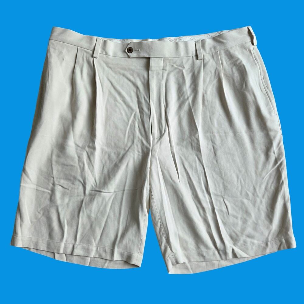 Jos A Bank 100% Silk Dress Shorts Mens Size 42 Reg Stone Beige Vacation NEW tags